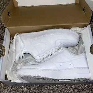 Air Force one size 8 in women’s